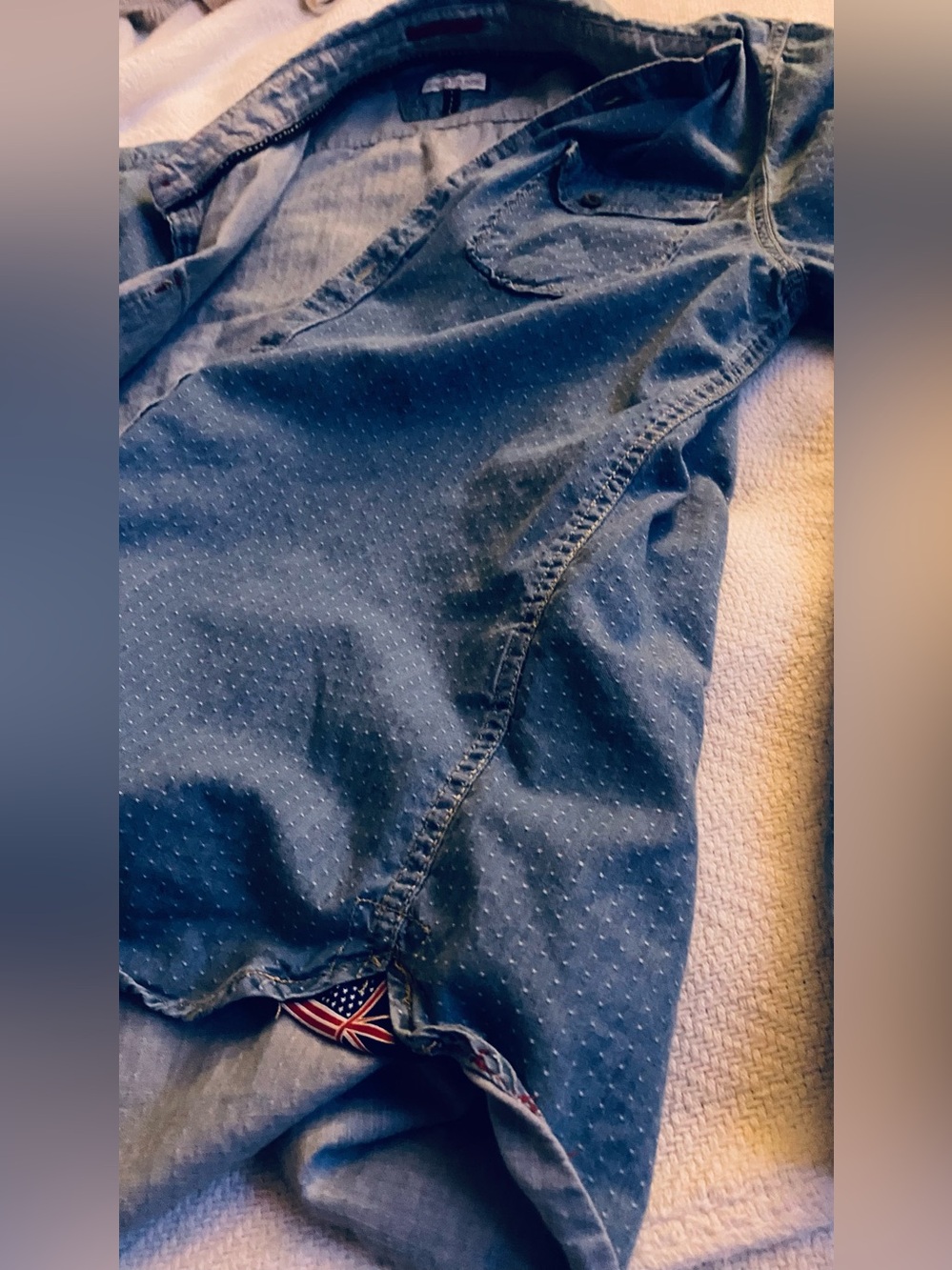 Cotton Blue Denim Shirt, Can be worn by either a Women or Man. Size L - Picture 6 of 8